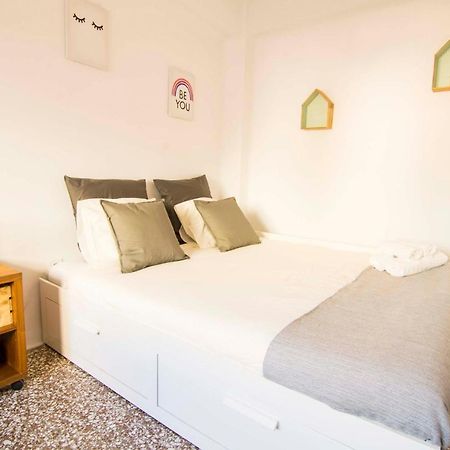P&P Apartaments Arapiles Málaga Dış mekan fotoğraf