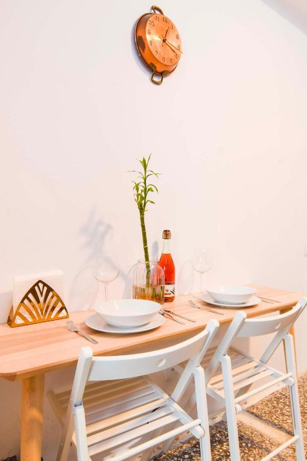 P&P Apartaments Arapiles Málaga Dış mekan fotoğraf