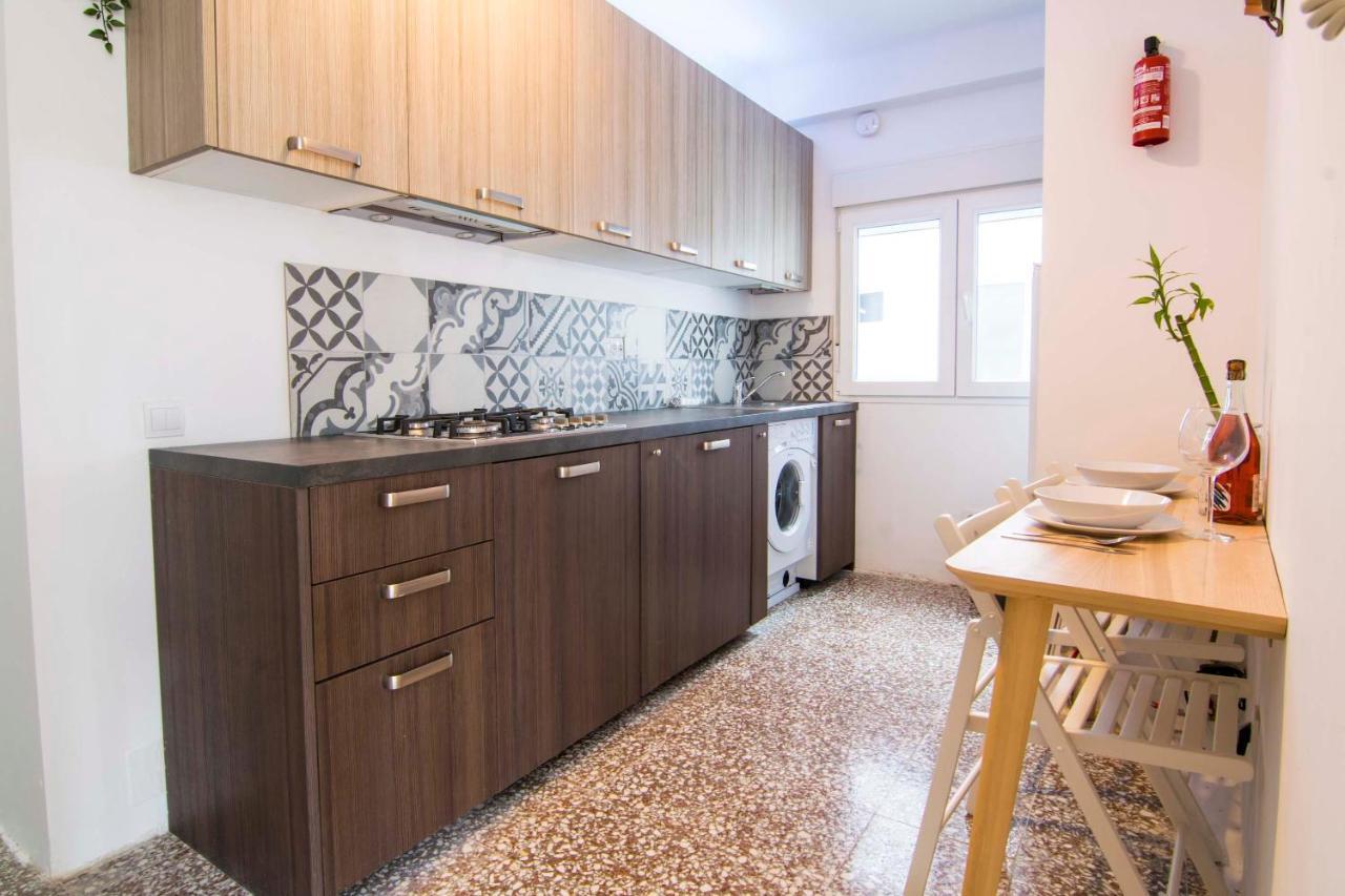 P&P Apartaments Arapiles Málaga Dış mekan fotoğraf
