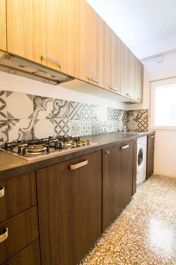 P&P Apartaments Arapiles Málaga Dış mekan fotoğraf
