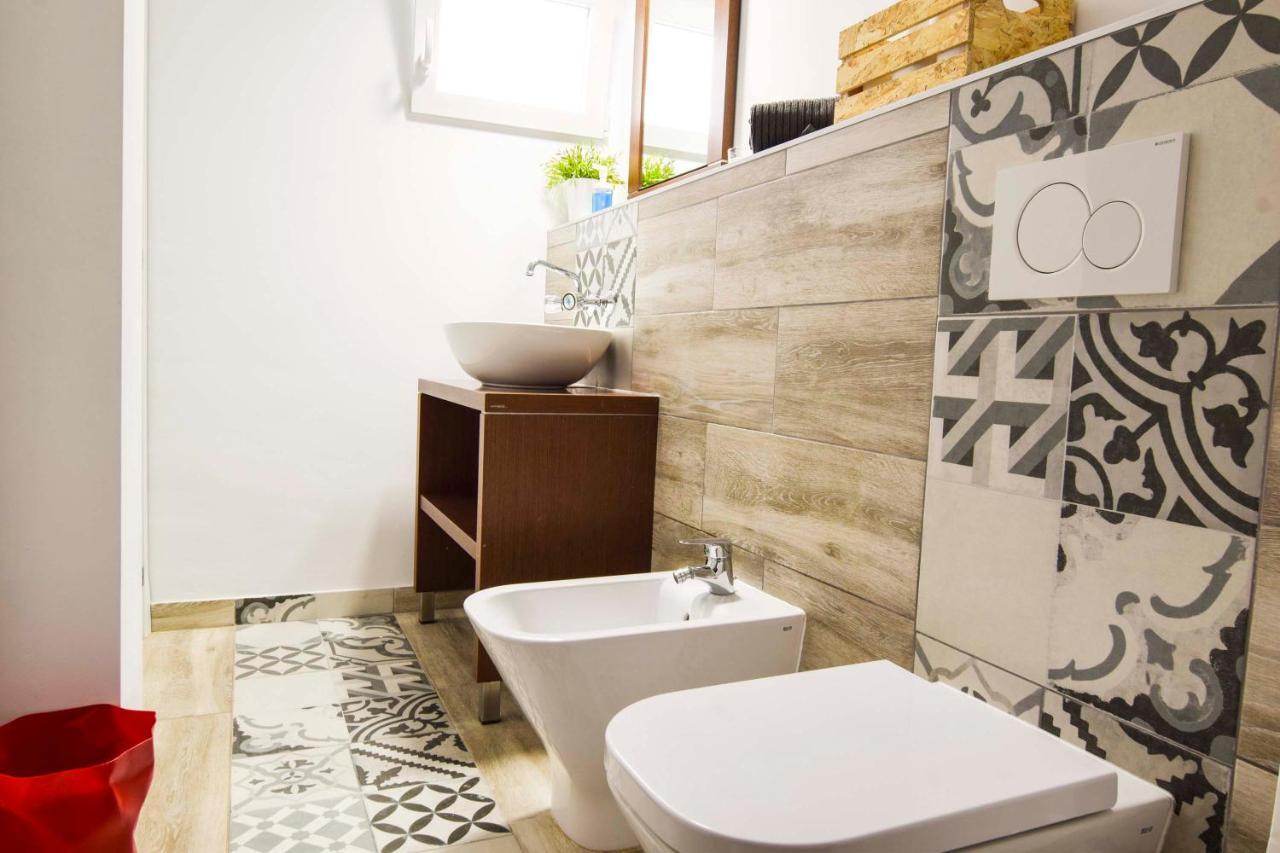 P&P Apartaments Arapiles Málaga Dış mekan fotoğraf